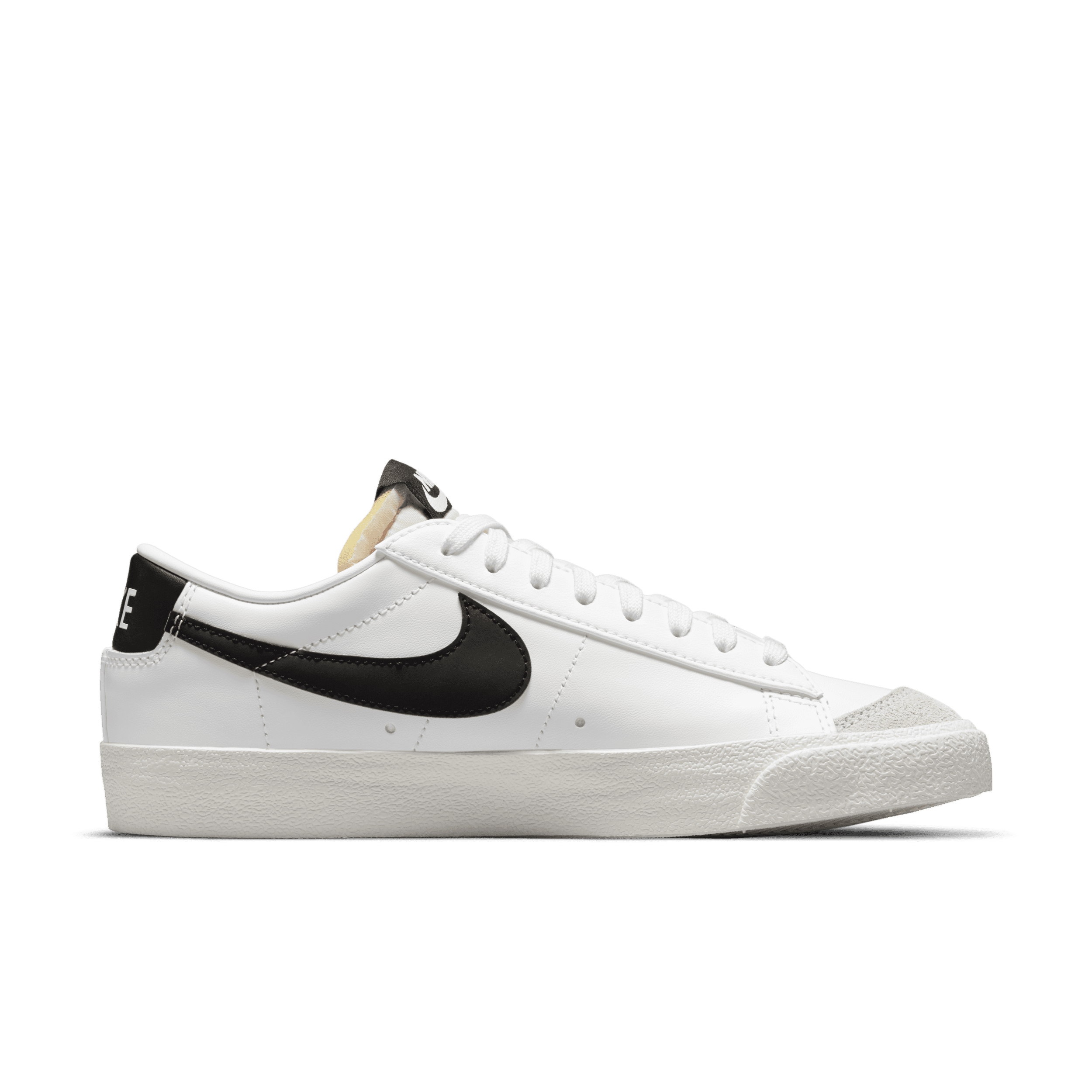 Nike Blazer Low '77 Damenschuh - Weiß