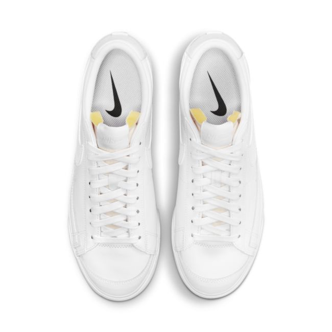 Nike Blazer Low Platform Damenschuh - Weiß