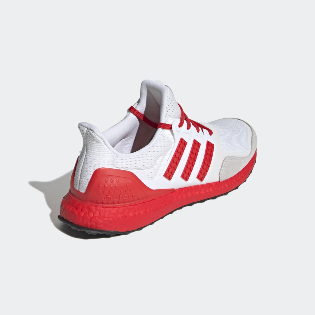 adidas Ultraboost DNA x LEGO® Colors Laufschuh