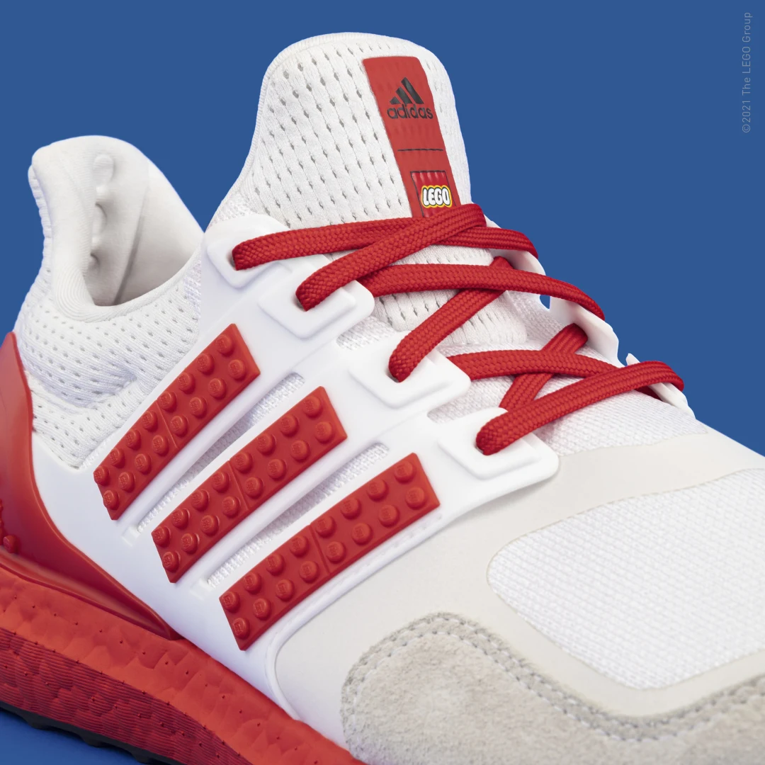 adidas Ultraboost DNA x LEGO® Colors Laufschuh