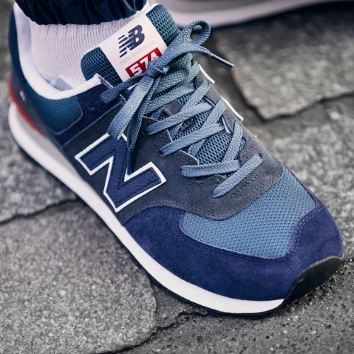 New Balance Herren 574 in Blau/Schwarz, Leather, Größe 38