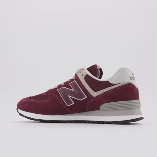 New Balance Herren 574 Core in Rot/Weiß, Suede/Mesh, Größe 42